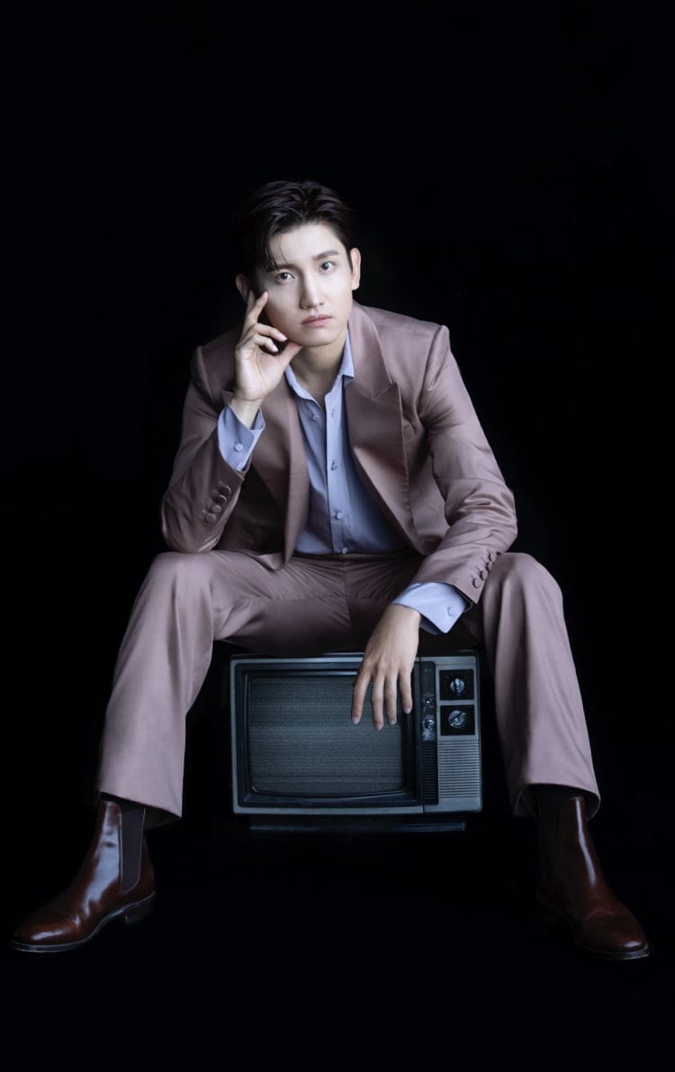 CHANGMIN from 東方神起 Mini Album「Human」SPECIAL SITE